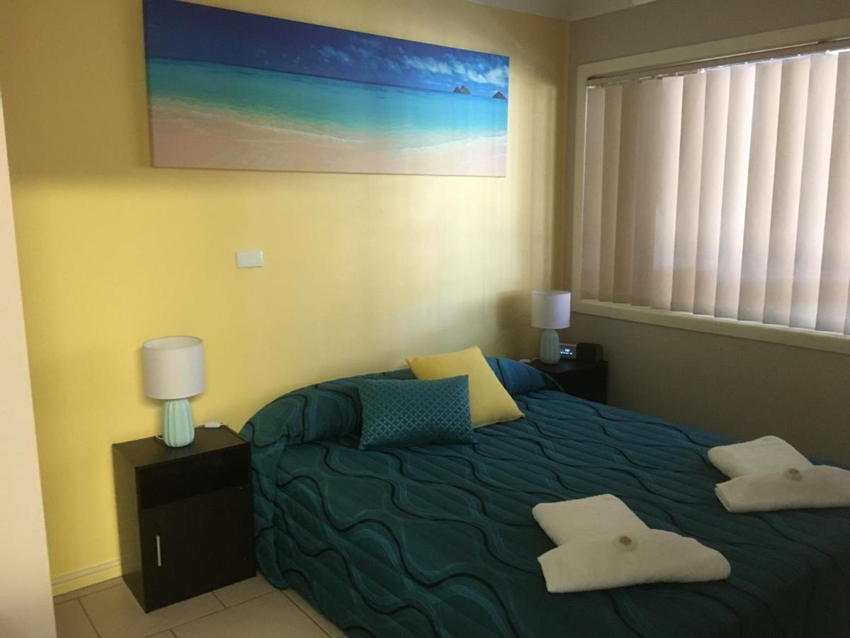 Beachlander Self-Contained Holiday Apartments Coffs Harbour Værelse billede