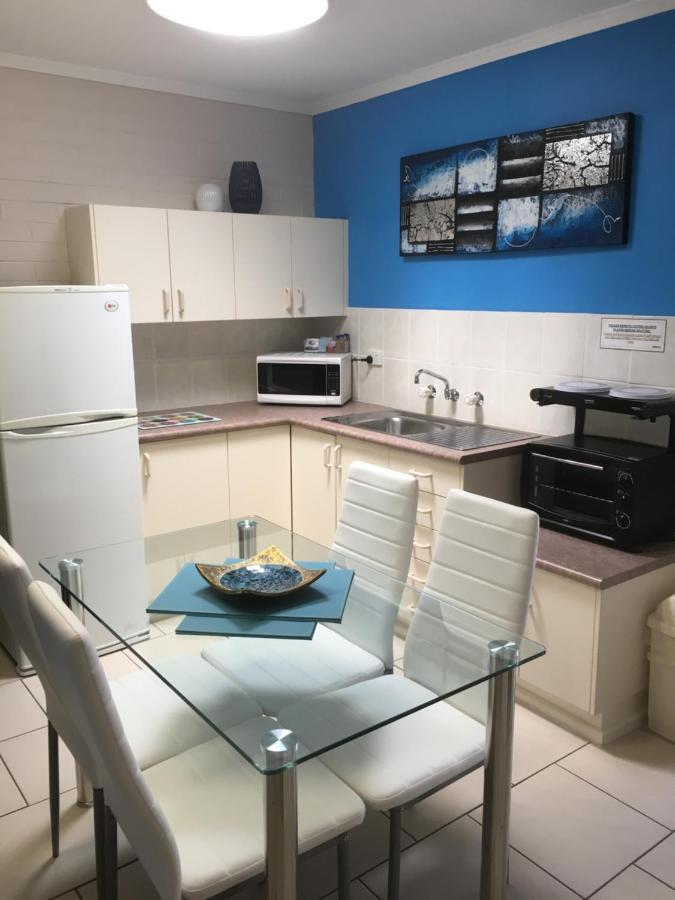 Beachlander Self-Contained Holiday Apartments Coffs Harbour Værelse billede