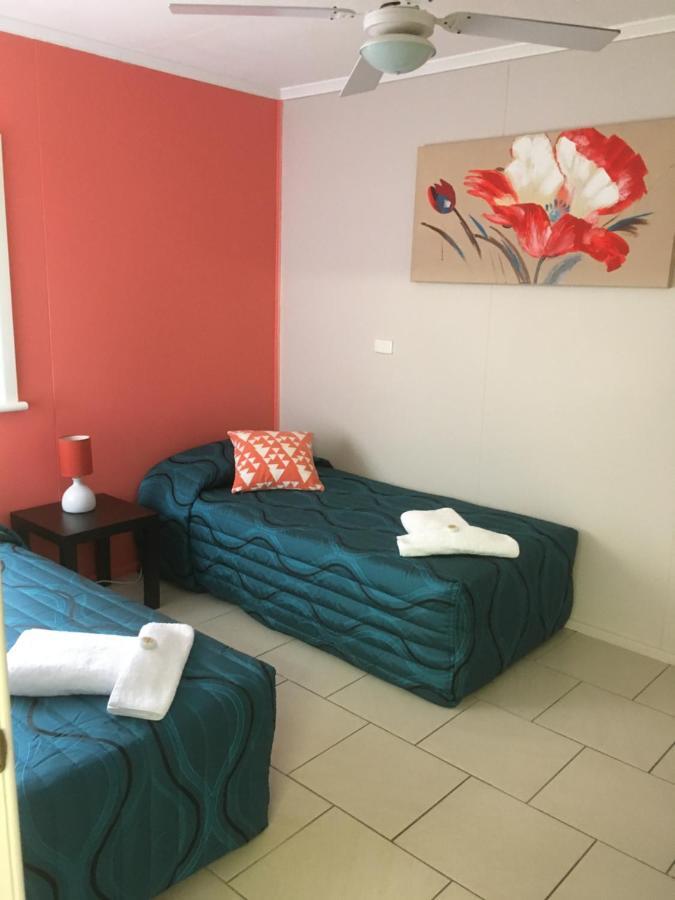 Beachlander Self-Contained Holiday Apartments Coffs Harbour Værelse billede